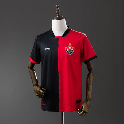 Camisa Vitória Rubro-Negra 25/26 – Manto Dividido Leão da Barra