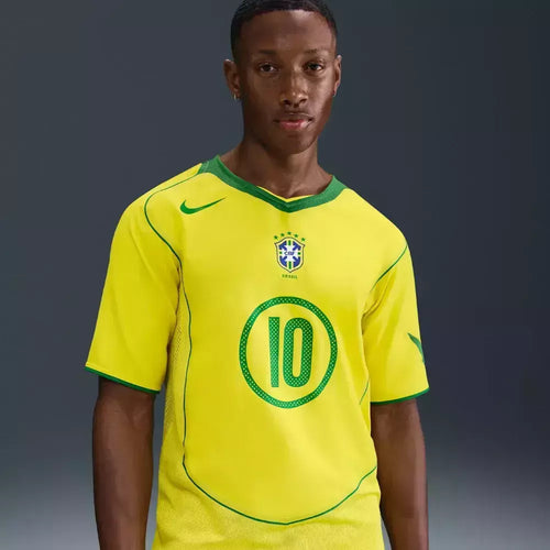 Camisa Seleção Brasileira Retrô 2004/05 Ronaldinho #10 Nike Masculina -Total 90