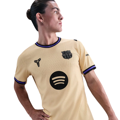 Camisa Barcelona X Kobe Bryant Away 25/26 Jogador Nike Masculino - Amarelo