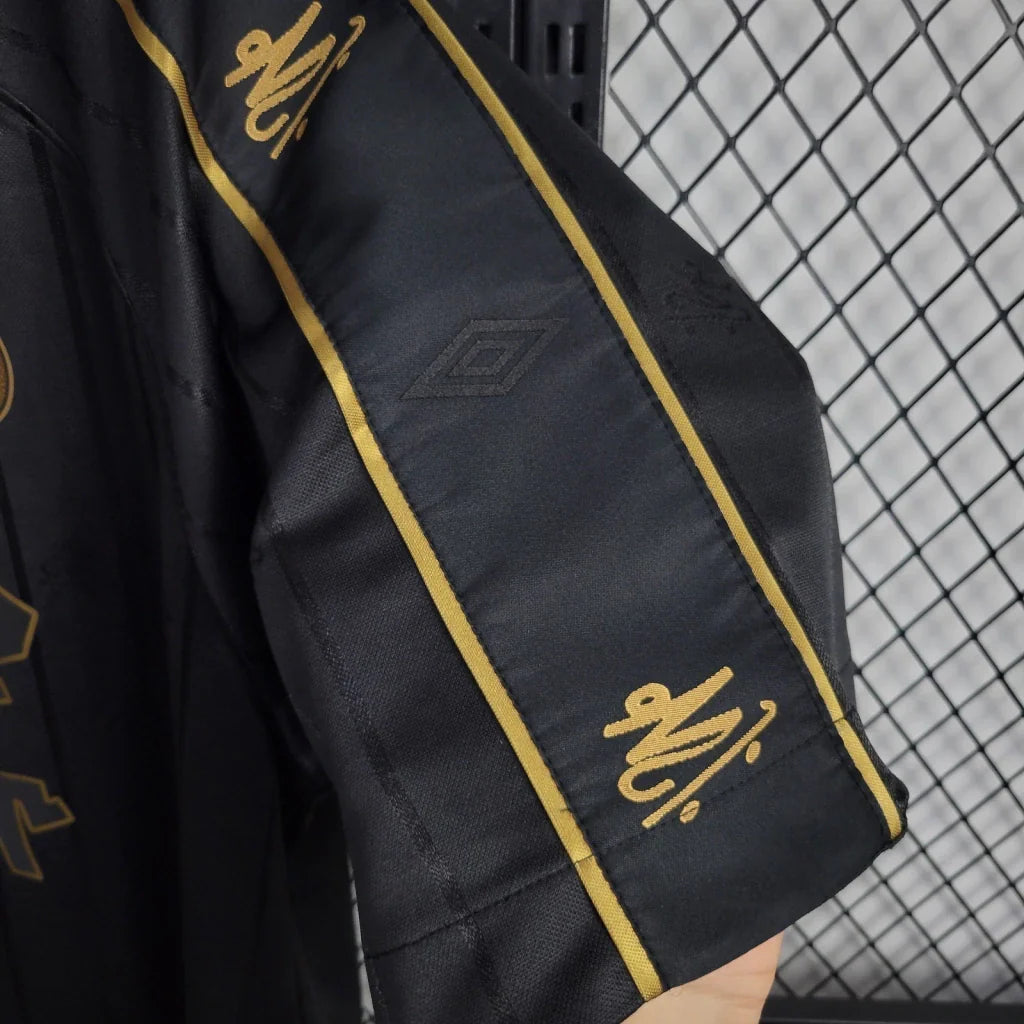 Camisa Peixão X Charlie Brown Jr 24/25 Torcedor Umbro Masculino - Preto e Dourado