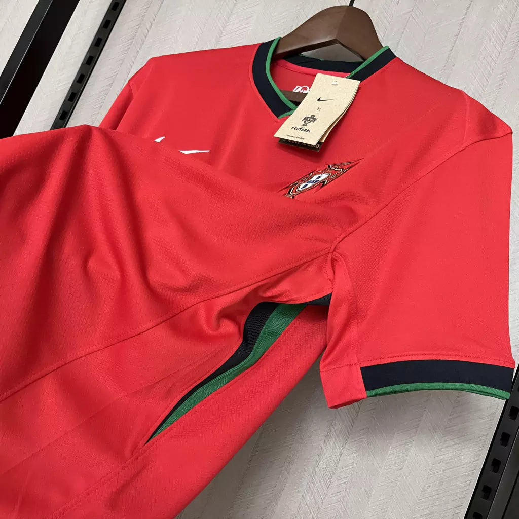 Camisa Portugal Home Eurocopa 24/25 - Torcedor Nike Masculina - Vermelho