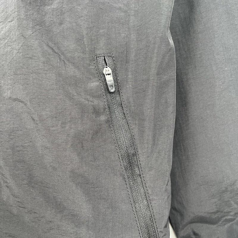 Corta Vento Nike Masculino - Preto e Branco