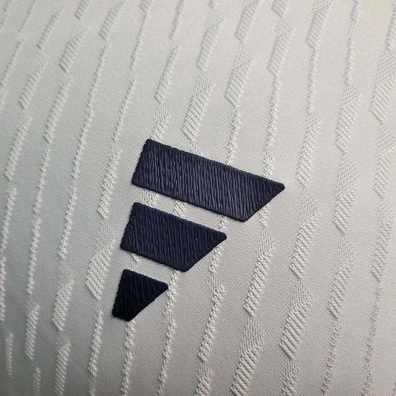 Camisa Real Madrid Home 23/24 - Versão Jogador Adidas Masculino - Branco