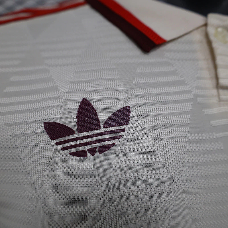 Camisa Bayern de Munique Third 24/25 - Versão Jogador Adidas Masculino - Bege