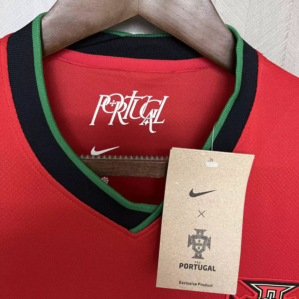 Camisa Portugal Home Eurocopa 24/25 - Torcedor Nike Masculina - Vermelho