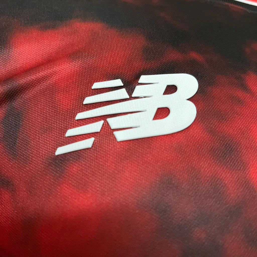 Camisa São Paulo III 24/25 - Jogador New Balance Masculina - Vermelho e Preto